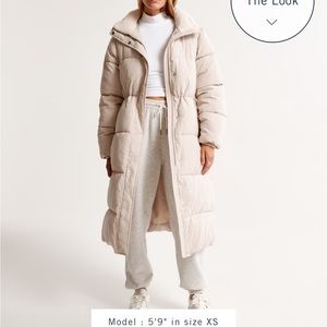 Abercrombie long puffer in cream NWT